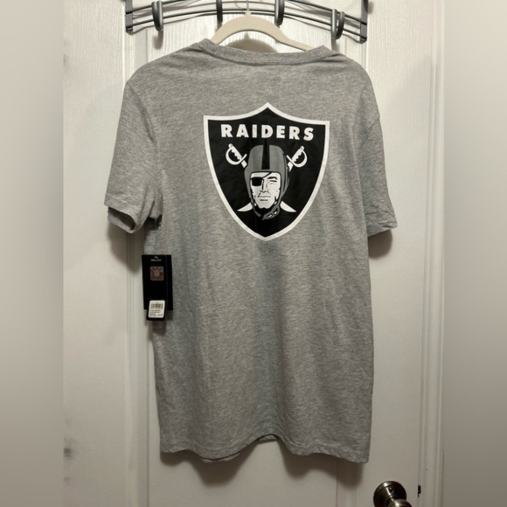 NFL Mens M Gray Las Vegas Raiders Football Double Sided Graphic Tee NWT 2020 - Picture 2 of 13